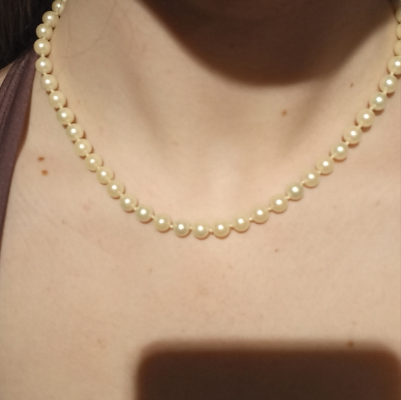 Pearl clasp necklace - Picture 3 of 3